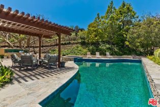 Single Family Residence, 16597 Via Floresta, Pacific Palisades, CA 90272 - 53