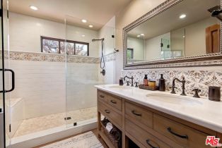 Single Family Residence, 16597 Via Floresta, Pacific Palisades, CA 90272 - 41