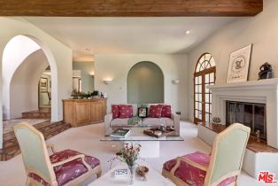 Single Family Residence, 16597 Via Floresta, Pacific Palisades, CA 90272 - 14