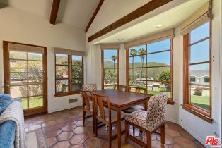 Single Family Residence, 16597 Via Floresta, Pacific Palisades, CA 90272 - 23