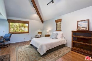 Single Family Residence, 16597 Via Floresta, Pacific Palisades, CA 90272 - 42