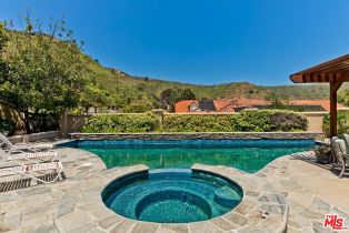 Single Family Residence, 16597 Via Floresta, Pacific Palisades, CA 90272 - 48