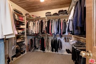 Single Family Residence, 16597 Via Floresta, Pacific Palisades, CA 90272 - 36