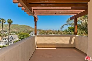 Single Family Residence, 16597 Via Floresta, Pacific Palisades, CA 90272 - 30