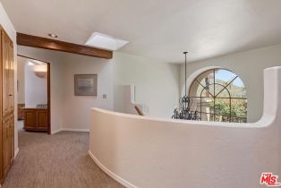 Single Family Residence, 16597 Via Floresta, Pacific Palisades, CA 90272 - 26