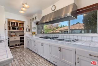 Single Family Residence, 13490 Firth dr, Beverly Hills, CA 90210 - 19