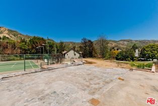 , 17706 Camino De Yatasto, Pacific Palisades, CA 90272 - 14