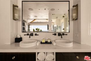 , 966 Palisades Beach rd, Santa Monica, CA 90403 - 24