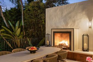 , 966 Palisades Beach rd, Santa Monica, CA 90403 - 8