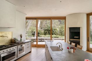 Single Family Residence, 800 Brooktree rd, Pacific Palisades, CA 90272 - 7