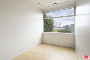 , 707 Flower ave, Venice, CA 90291 - 8