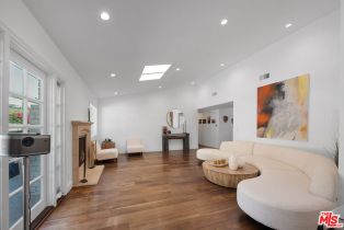 Single Family Residence, 6065 Maury ave, Woodland Hills, CA 91367 - 19