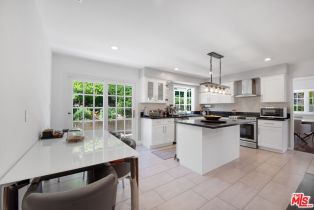 Single Family Residence, 6065 Maury ave, Woodland Hills, CA 91367 - 10