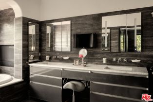 Single Family Residence, 1665 Summitridge dr, Beverly Hills, CA 90210 - 22