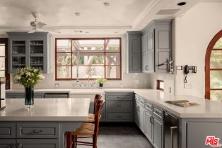 Single Family Residence, 1665 Summitridge dr, Beverly Hills, CA 90210 - 8