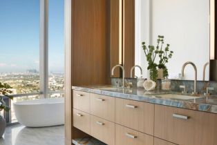 Condominium, 211 Elm ct, Westwood, CA 90067 - 8