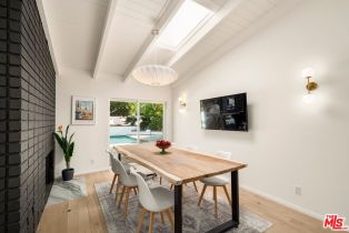 Single Family Residence, 23020 Lita pl, Woodland Hills, CA 91364 - 5