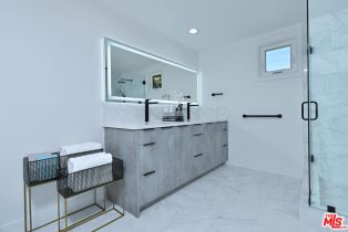 , 19061 Wells dr, Tarzana, CA 91356 - 53