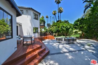 , 19061 Wells dr, Tarzana, CA 91356 - 57