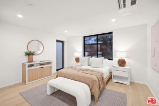 Single Family Residence, 2530 Beverley ave, Santa Monica, CA 90405 - 36