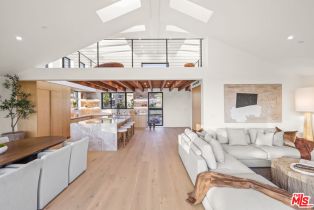 Single Family Residence, 2530   Beverley Ave, Santa Monica, CA  Santa Monica, CA 90405