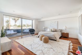Single Family Residence, 1320 Abbot Kinney blvd, Venice, CA 90291 - 4