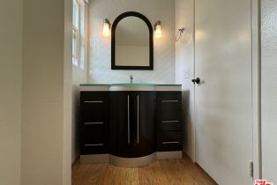 , 5279 Newcastle ave, Encino, CA 91316 - 16