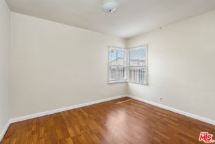 Residential Income, 2032 Delaware ave, Santa Monica, CA 90404 - 6