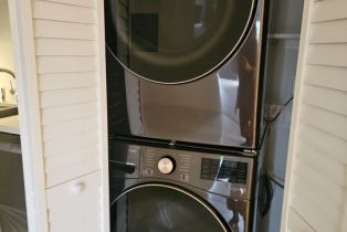 , 1617 Broadway, Santa Monica, CA 90404 - 4