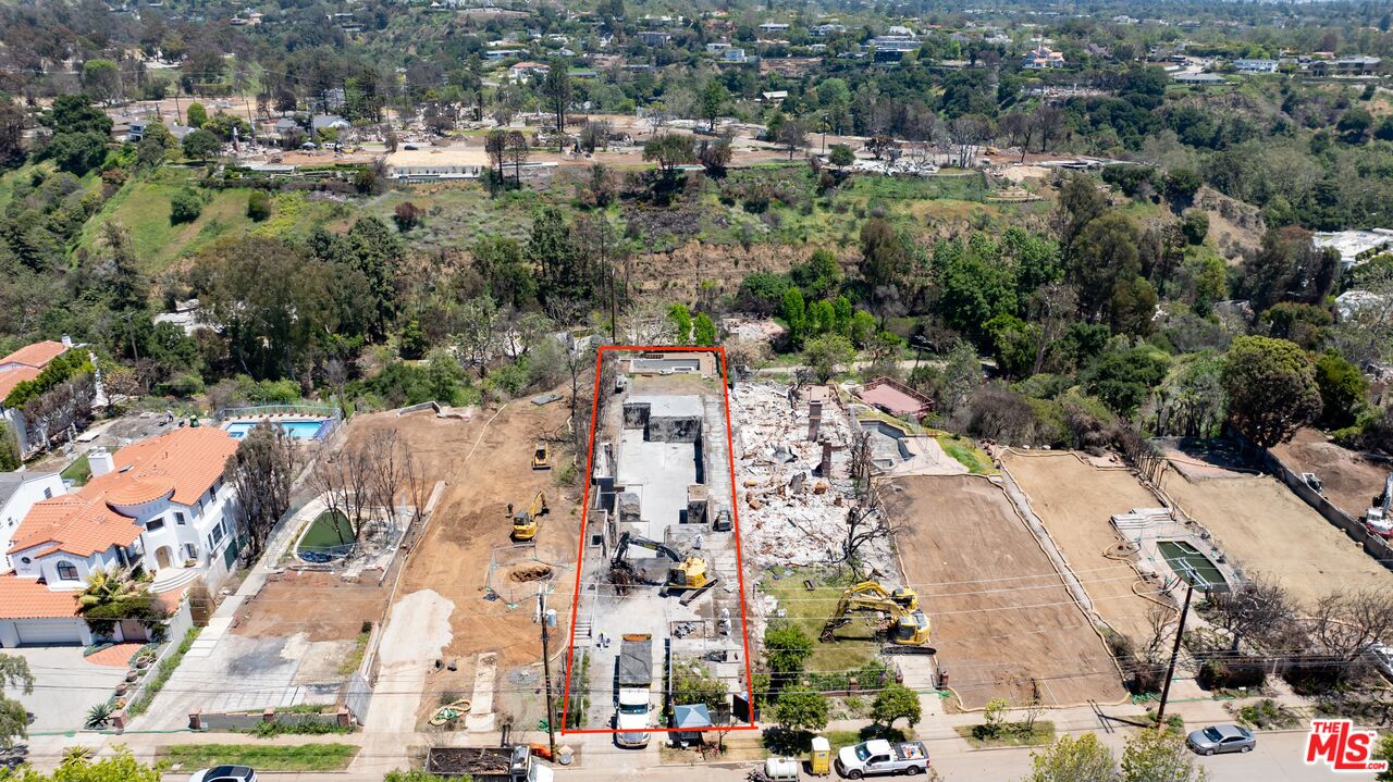 , 1018 Chautauqua blvd, Pacific Palisades, CA 90272 - 1