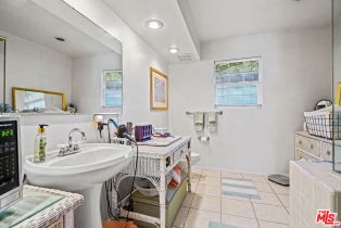 Single Family Residence, 5509 Oakdale ave, Woodland Hills, CA 91364 - 23