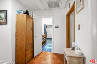 Single Family Residence, 5509 Oakdale ave, Woodland Hills, CA 91364 - 53