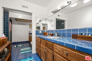 Single Family Residence, 5509 Oakdale ave, Woodland Hills, CA 91364 - 57