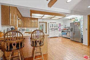 Single Family Residence, 5509 Oakdale ave, Woodland Hills, CA 91364 - 9