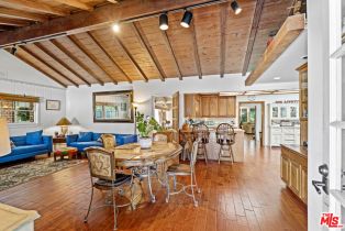 Single Family Residence, 5509 Oakdale ave, Woodland Hills, CA 91364 - 6