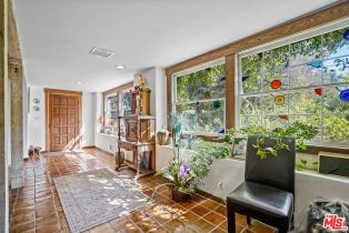 Single Family Residence, 5509 Oakdale ave, Woodland Hills, CA 91364 - 32