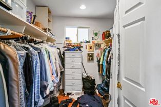 Single Family Residence, 5509 Oakdale ave, Woodland Hills, CA 91364 - 30