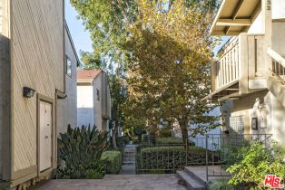 Condominium, 18433 Hatteras st, Tarzana, CA 91356 - 2