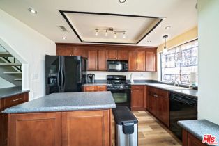 Condominium, 18433 Hatteras st, Tarzana, CA 91356 - 8