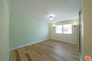 Condominium, 18433 Hatteras st, Tarzana, CA 91356 - 18