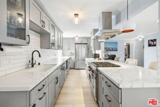 Condominium, 1228 14th st, Santa Monica, CA 90404 - 2