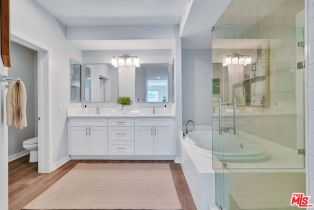 Condominium, 7100 Playa Vista dr, Playa Vista, CA 90094 - 13