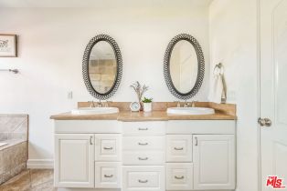 Single Family Residence, 3942 Glenridge dr, Sherman Oaks, CA 91423 - 21