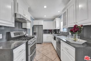 , 6241 Canby ave, Tarzana, CA 91335 - 8