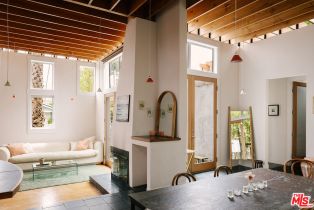 Residential Income, 2312 Pisani pl, Venice, CA 90291 - 6