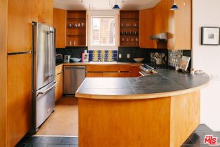 Residential Income, 2312 Pisani pl, Venice, CA 90291 - 12