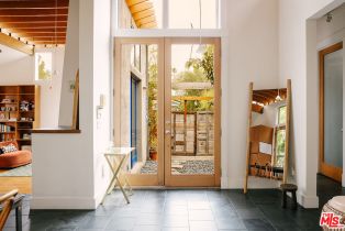 Residential Income, 2312 Pisani pl, Venice, CA 90291 - 4