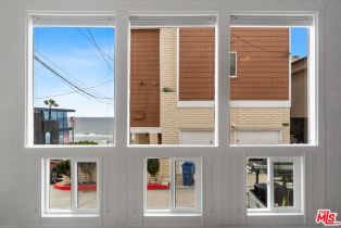 , 115 44th st, Manhattan Beach, CA 90266 - 3