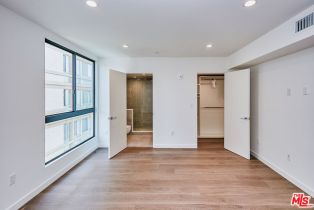 Apartment, 328 Maple dr, Beverly Hills, CA 90210 - 13