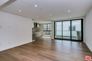 Apartment, 328 Maple dr, Beverly Hills, CA 90210 - 9